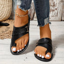 Sandálias Femininas Pretas em Couro Planas